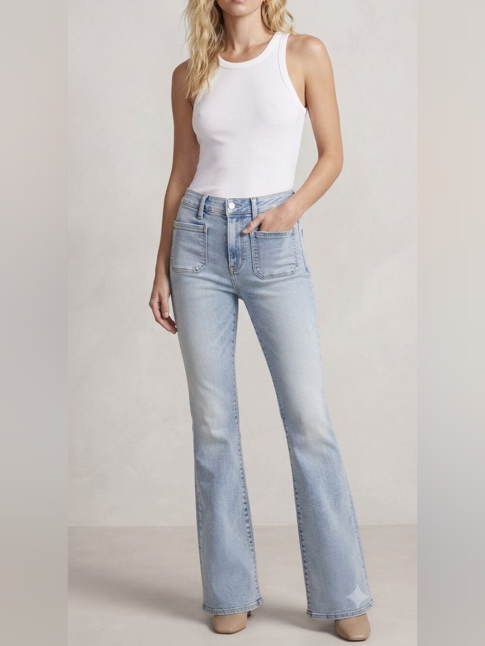Veronica Beard Light Wash Florence High Rise Flare Jeans 28